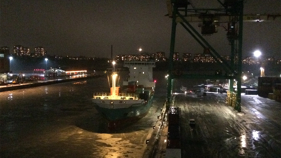 The vessel Dornbusch arriving at Container Terminal Frihamnen in Stockholm for the very first time