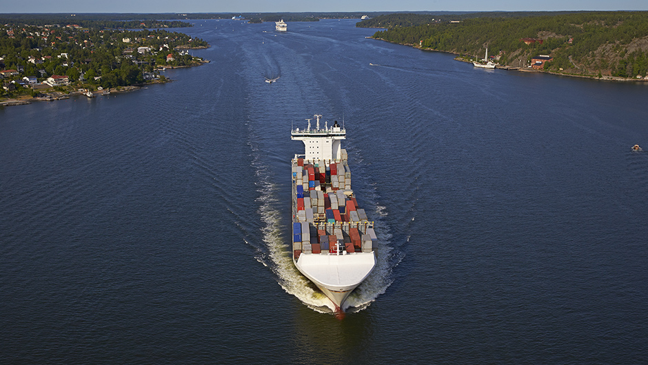 Container vessel on its way towards Stockholm