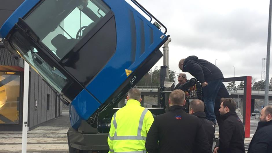 Project members taking a look at the RoRo-tractor