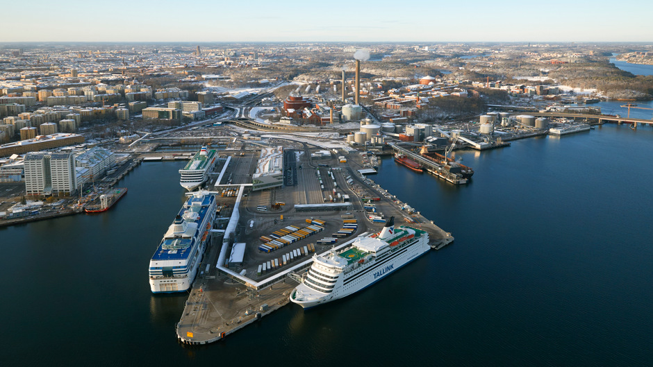Värtahamnen port
