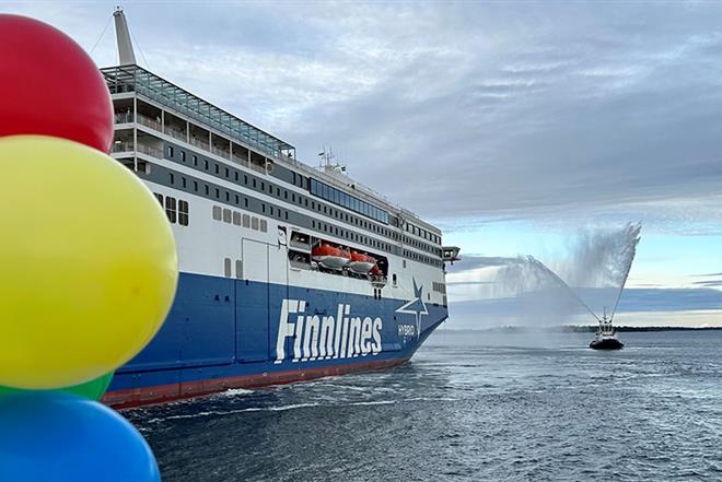 Finnsirius arrives at Port of Kapellskär. Tug boat welcomes her with a water salute.